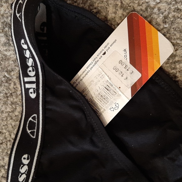 Black and white Ellesse bikini - Picture 2 of 6